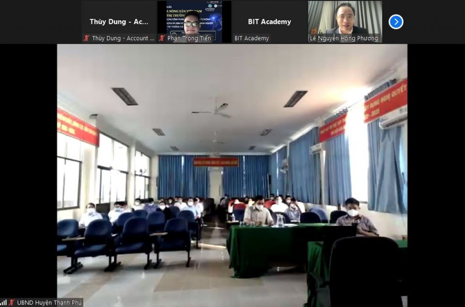 Đại biểu dự tập huấn trực tuyến tại UBND Huyện Thạnh Phú Ảnh minh họa. (Nguồn: TT.KC&XT)